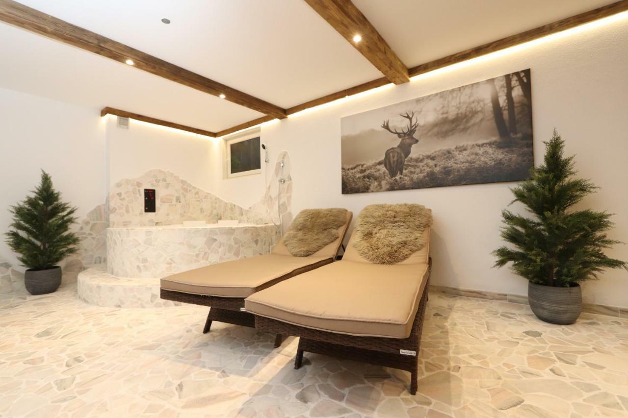 Appartement Haensel & Gretel เวอร์เฟนแวง ภายนอก รูปภาพ