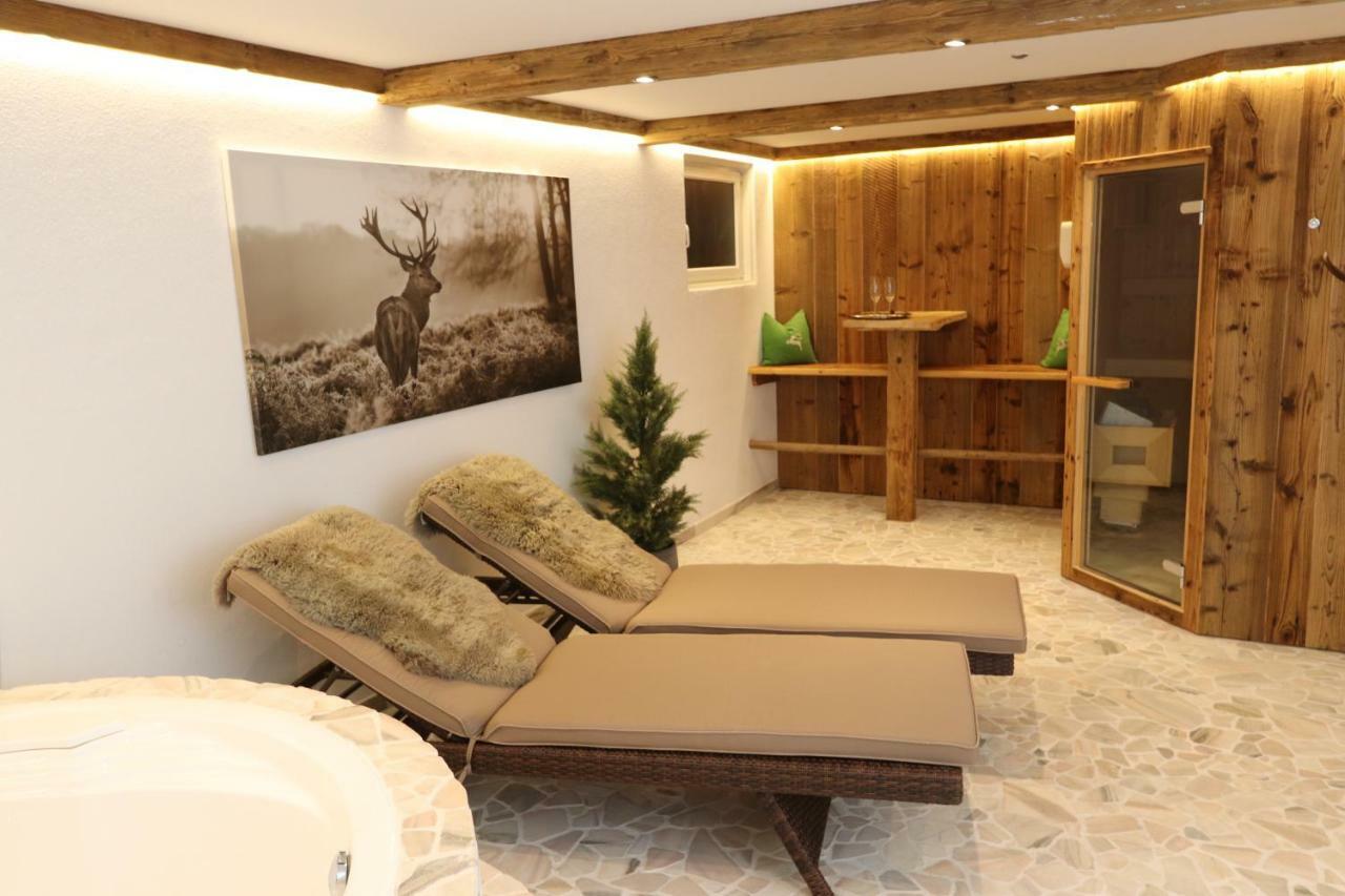 Appartement Haensel & Gretel เวอร์เฟนแวง ภายนอก รูปภาพ